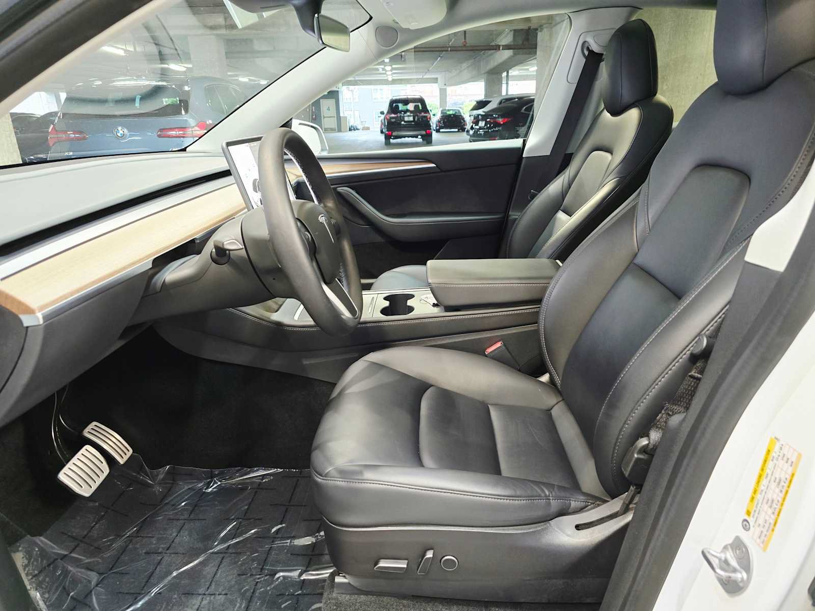 Used 2022 Tesla Model Y Performance AWD/4WD image 23