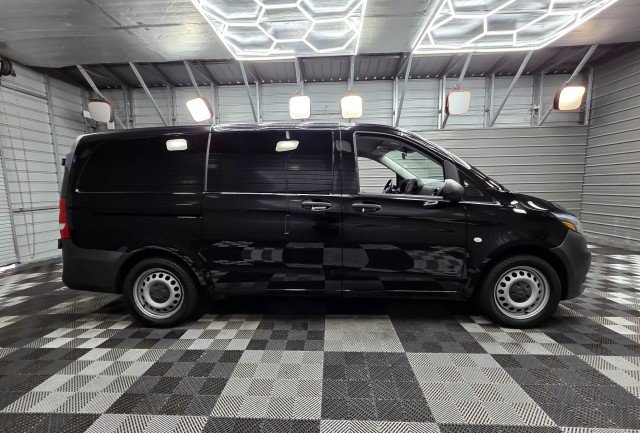 Used 2018 Mercedes-Benz Metris Passenger image 10