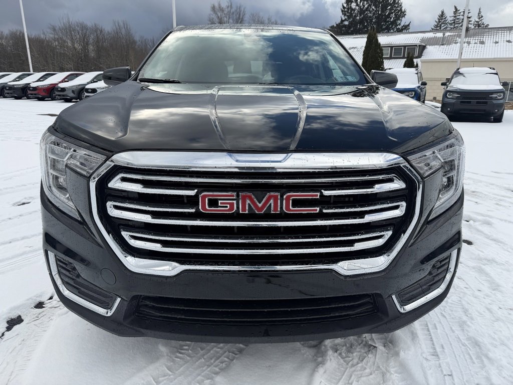 Used 2024 GMC Terrain SLE image 10