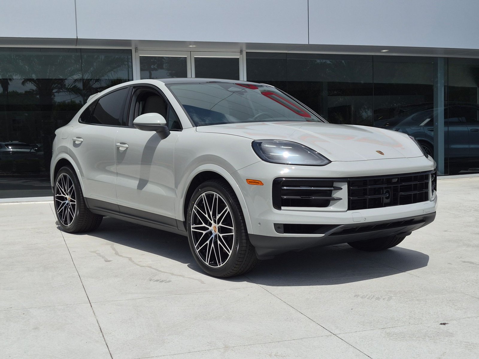 New 2026 Porsche Cayenne Coupe AWD/4WD image 7