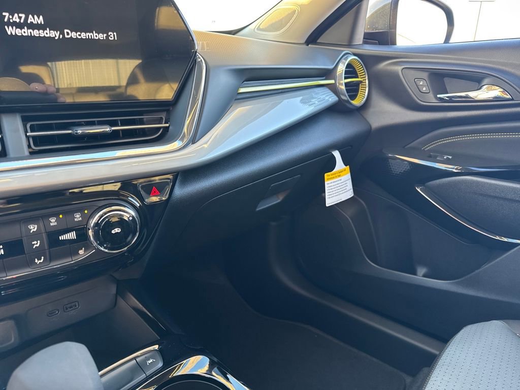 New 2026 Chevrolet Trax LT w/ LT Convenience Package image 21