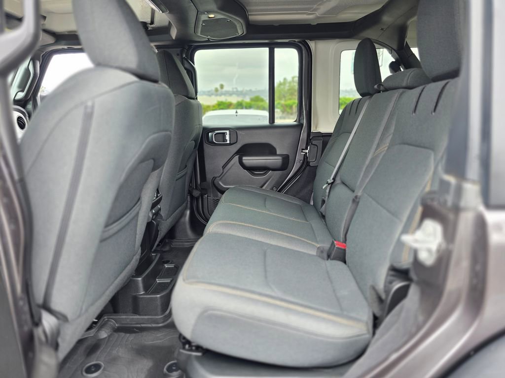 Used 2025 Jeep Wrangler Unlimited Sport S 4xe AWD/4WD image 17