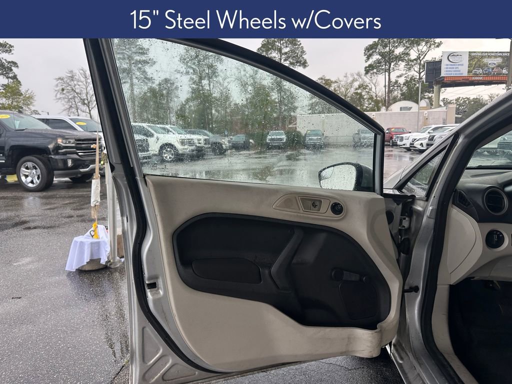 Used 2013 Ford Fiesta S image 11