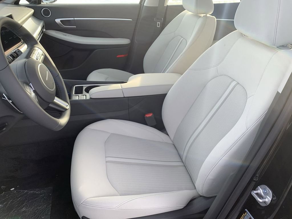 New 2026 Hyundai Sonata SEL AWD/4WD image 11