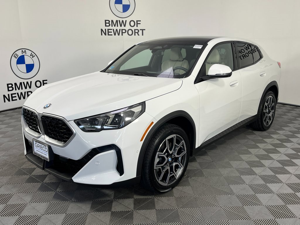 Used 2025 BMW X2 xDrive28i w/ Technology Package image 4