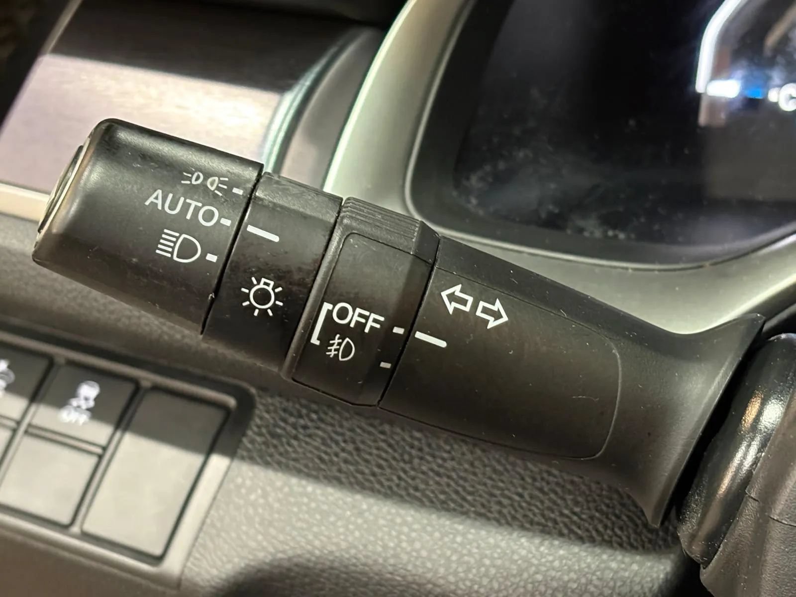 Used 2016 Honda Civic Touring image 34