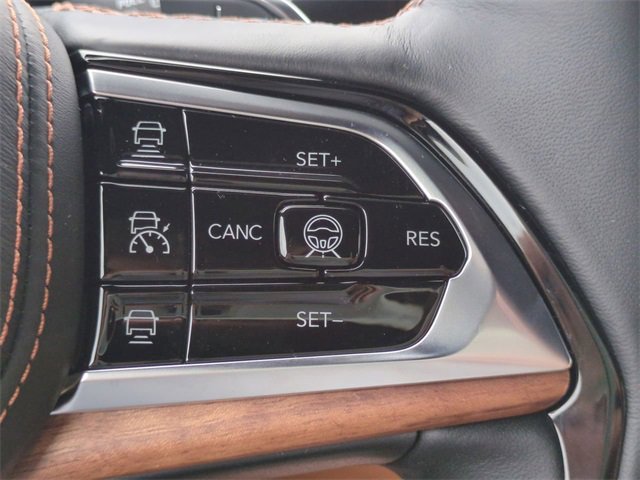 New 2025 Jeep Grand Cherokee Summit image 27