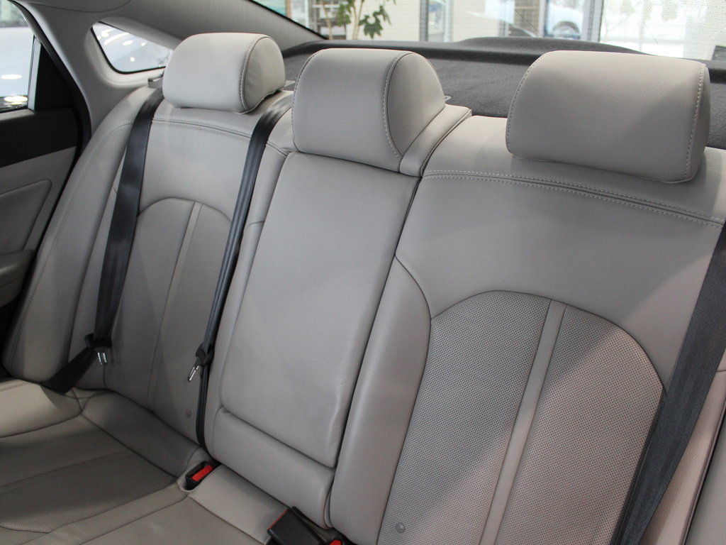 Used 2019 Hyundai Sonata Limited image 17