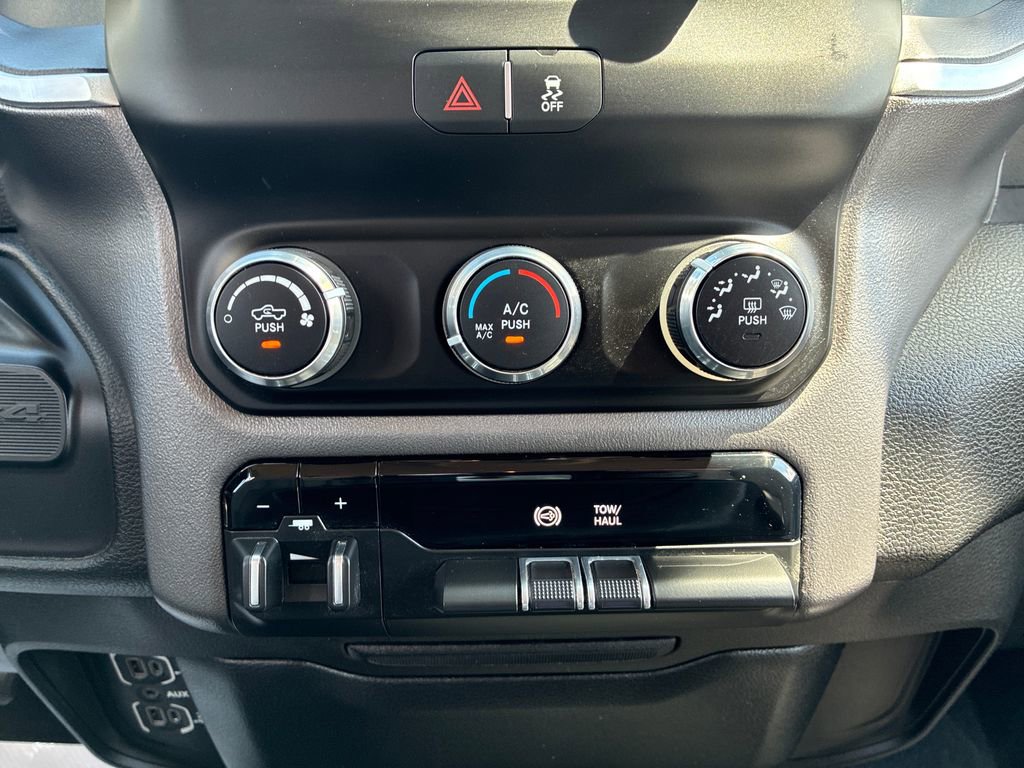 Used 2019 RAM 2500 Big Horn AWD/4WD image 25