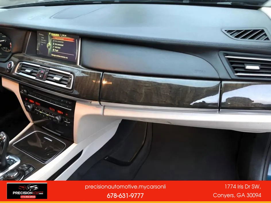 Used 2013 BMW 750i RWD image 29