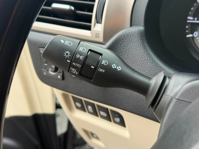 Used 2021 Lexus GX 460 Luxury w/ Off Road Package AWD/4WD image 18