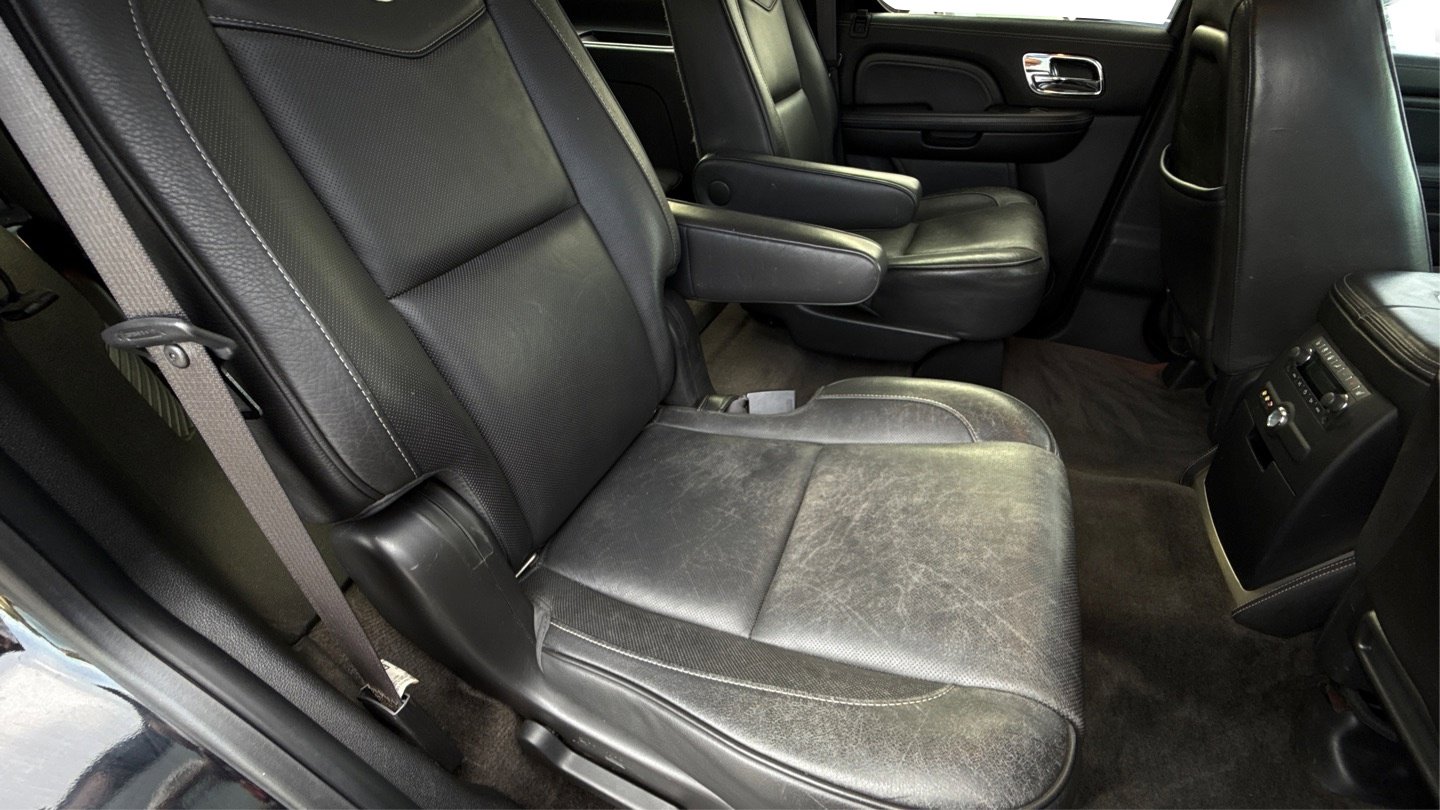 Used 2013 Cadillac Escalade Platinum AWD/4WD image 20