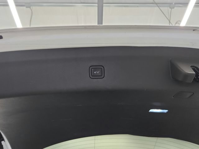 Used 2023 Buick Enclave Essence AWD/4WD image 28