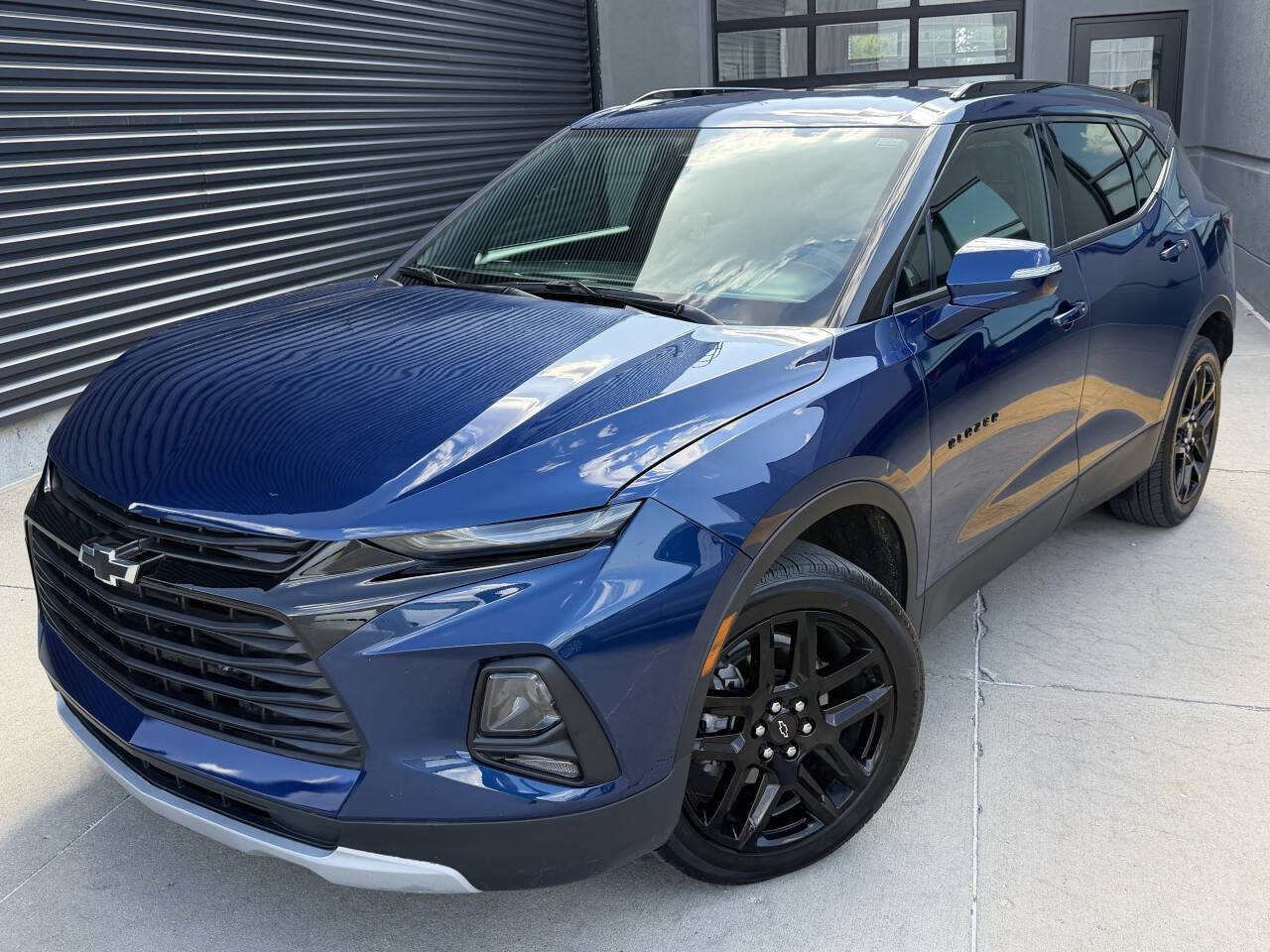Used 2022 Chevrolet Blazer LT w/ Sound & Technology Package AWD/4WD image 2