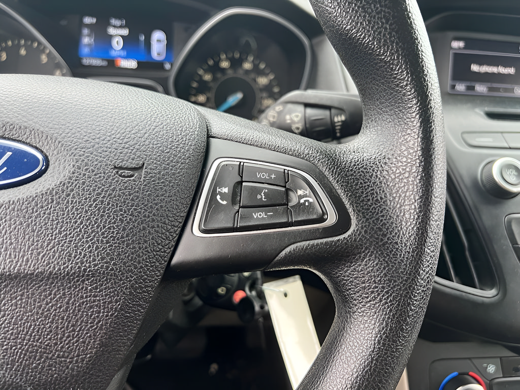 Used 2016 Ford Focus SE FWD image 22