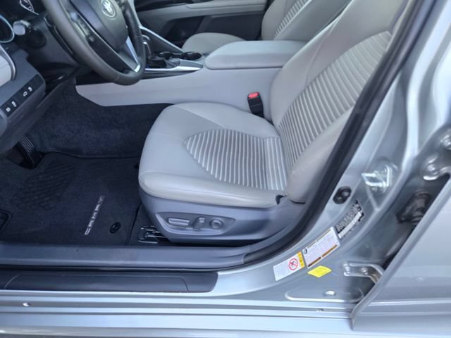Certified 2018 Toyota Camry SE FWD image 19