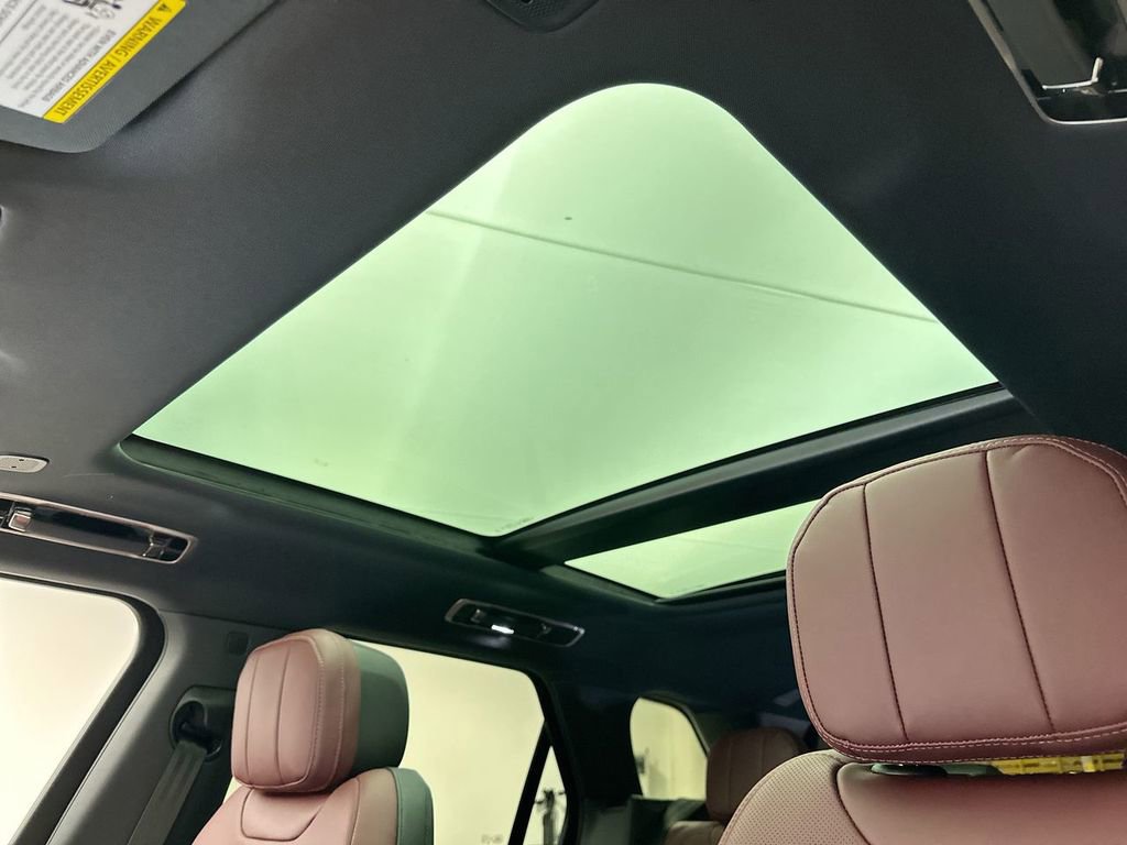 Used 2025 Land Rover Range Rover Sport Dynamic SE image 10