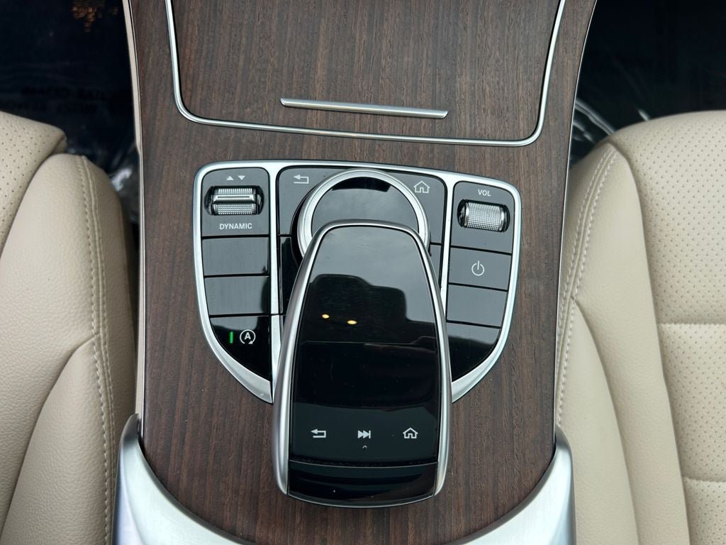 Used 2019 Mercedes-Benz C 300 4MATIC Sedan image 32