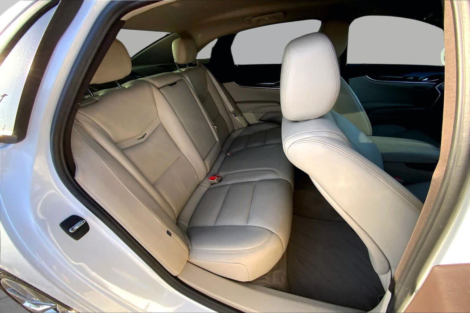 Used 2016 Cadillac XTS Luxury w/ Driver Awareness Package FWD image 19