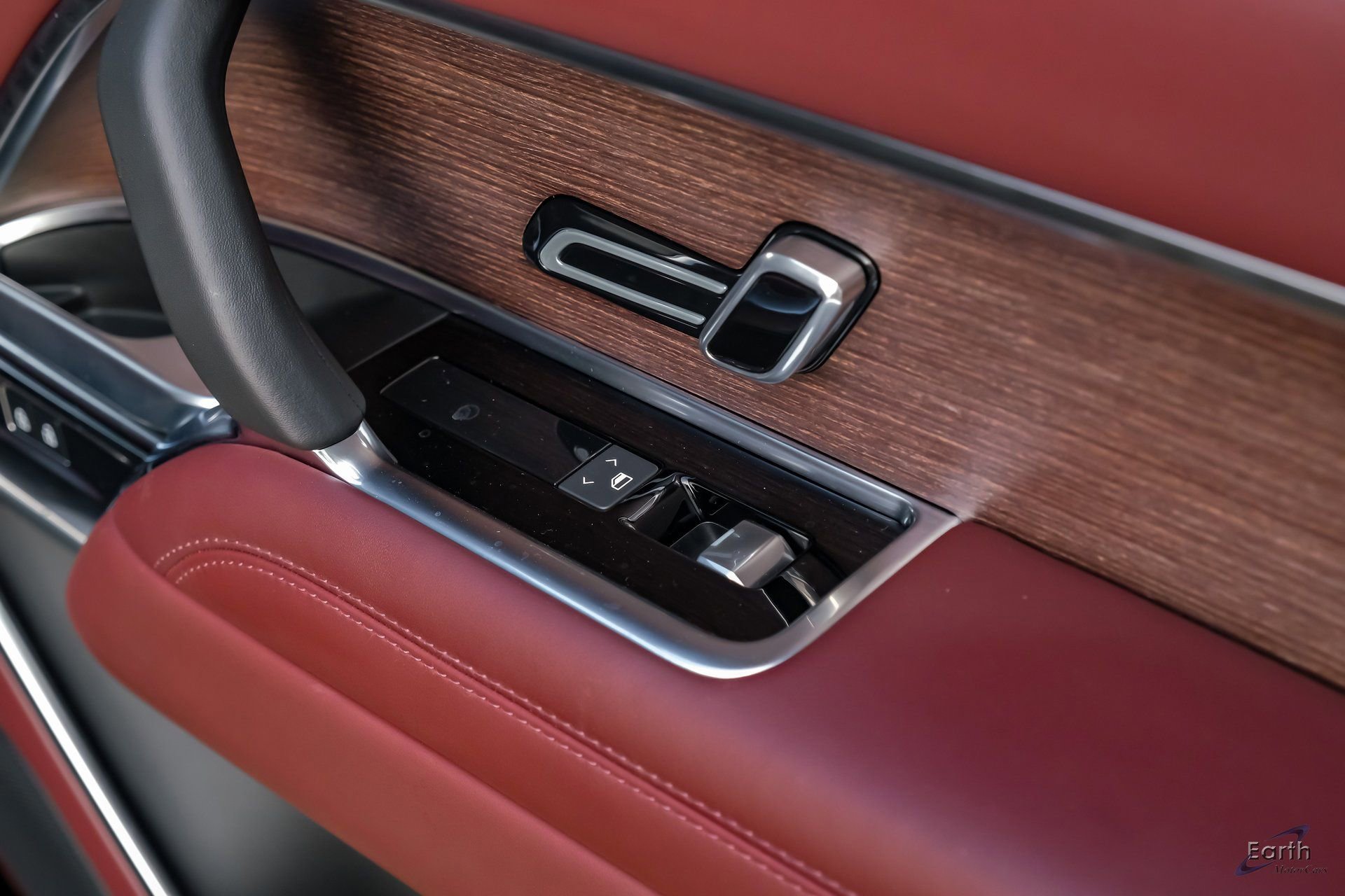 Used 2024 Land Rover Range Rover SE image 98