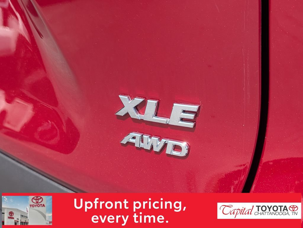 Used 2025 Toyota RAV4 XLE AWD/4WD image 22