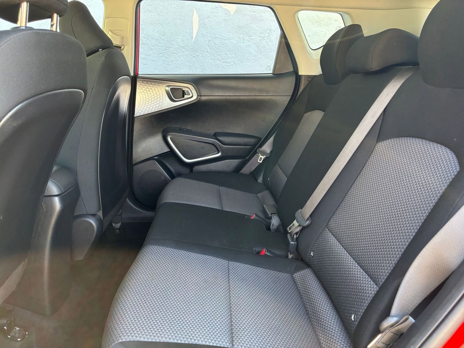 Used 2025 Kia Soul LX w/ LX Technology Package image 23