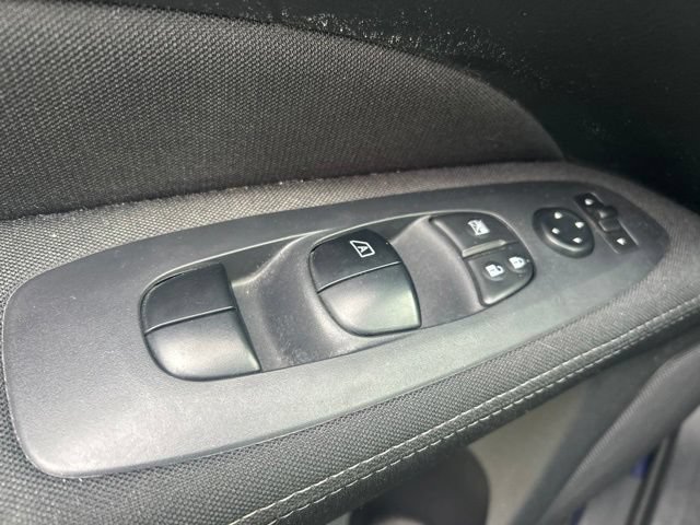Used 2017 Nissan Pathfinder S AWD/4WD image 19
