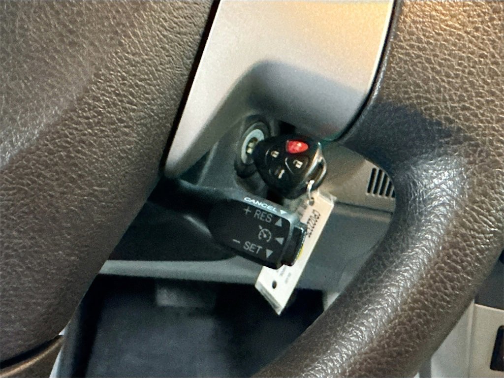 Used 2012 Toyota Corolla LE image 9