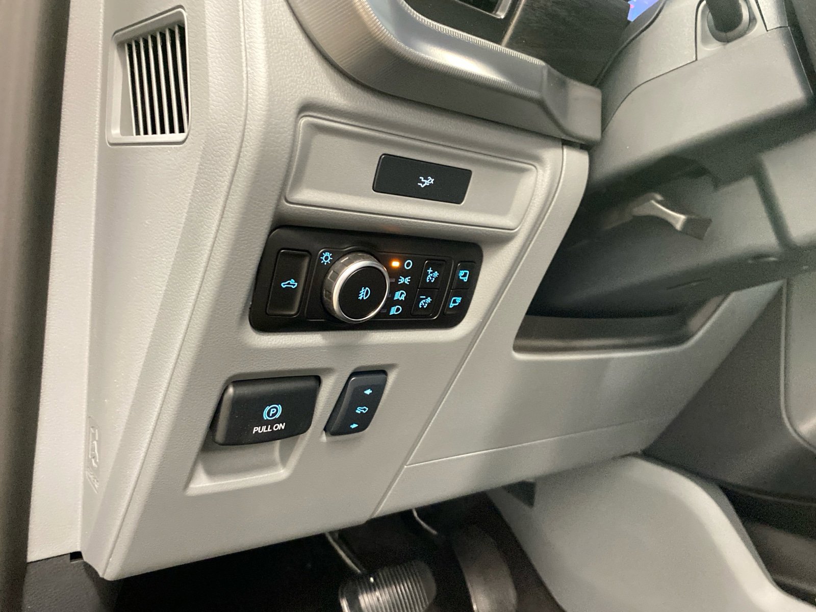 New 2026 Ford F150 Lariat w/ Equipment Group 502A High AWD/4WD image 46