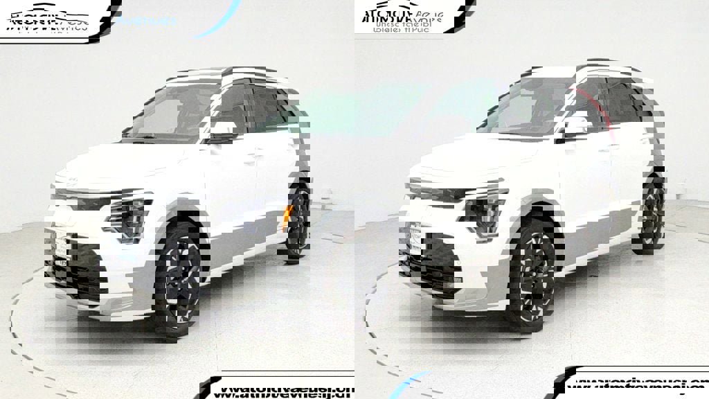 Used 2024 Kia Niro Wave w/ Wave Preserve Package