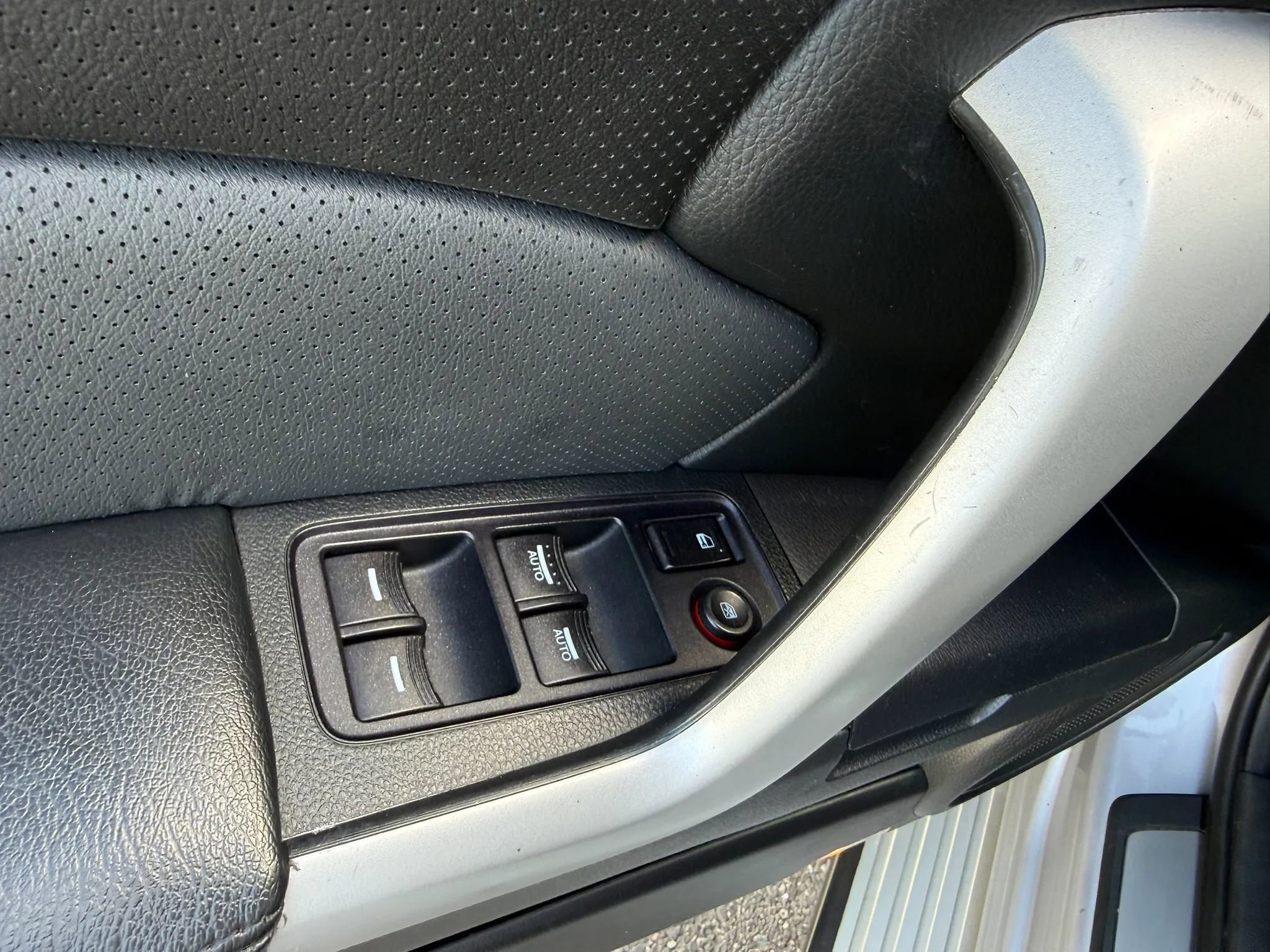 Used 2007 Acura RDX SH-AWD image 19