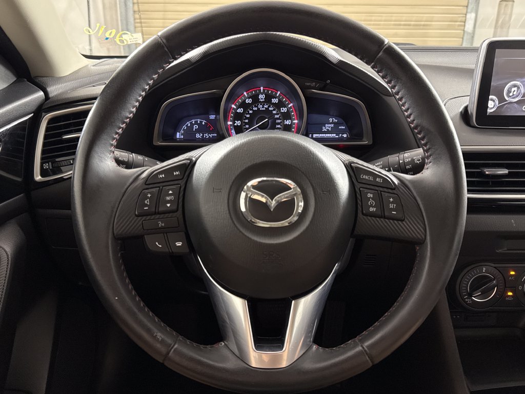 Used 2016 MAZDA MAZDA3 i Touring FWD image 14