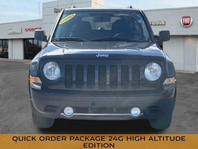Used 2016 Jeep Patriot High Altitude FWD image 2