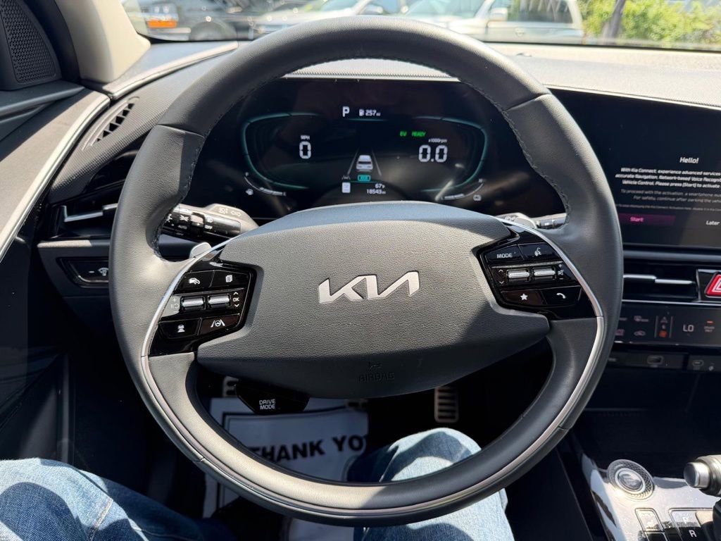 Used 2023 Kia Niro EX Touring FWD image 25