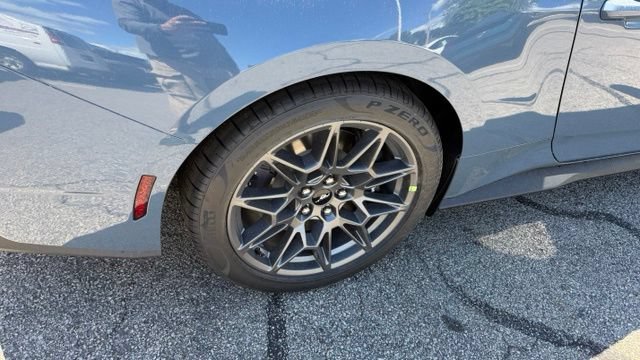 New 2026 Ford Mustang GT Premium w/ GT Performance Package RWD image 8