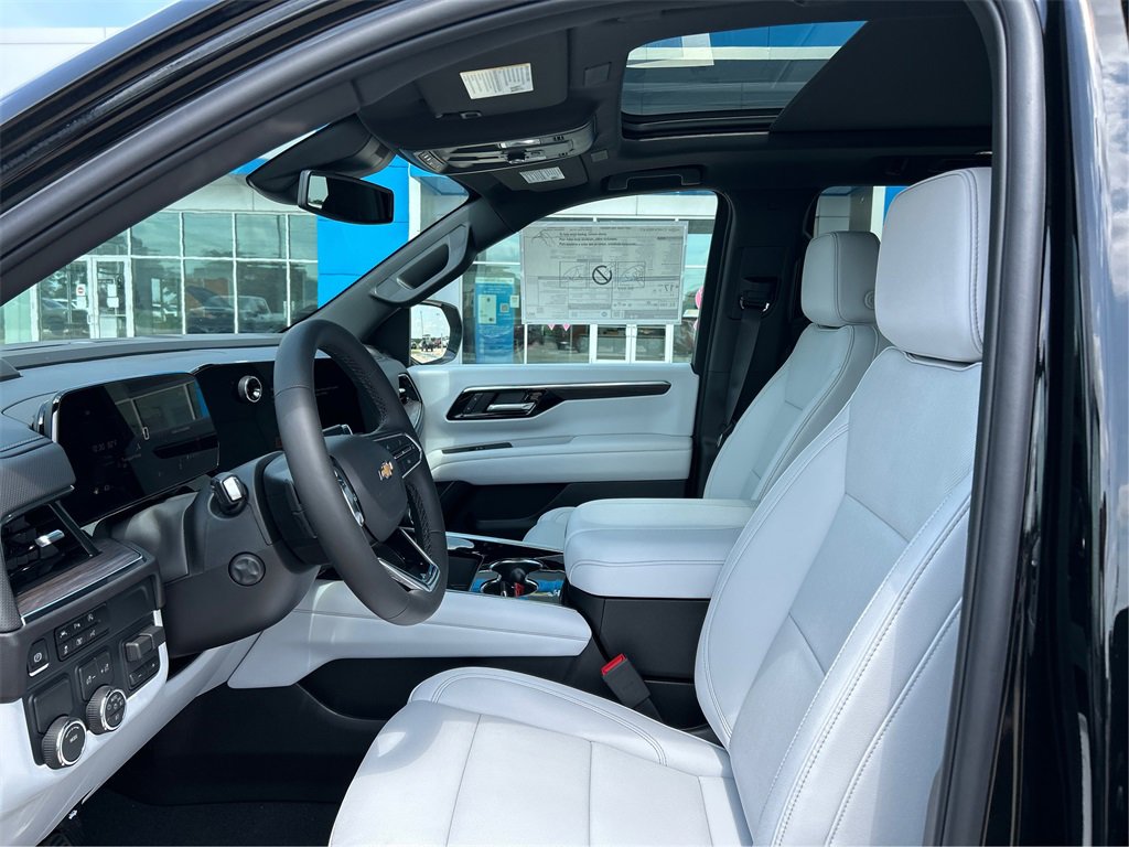 New 2025 Chevrolet Tahoe Premier w/ Sun And Tow Package image 9