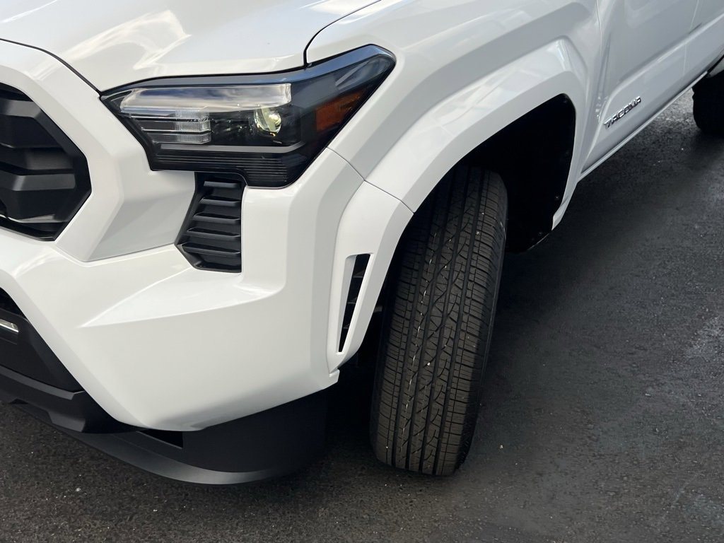 New 2025 Toyota Tacoma SR5 image 3