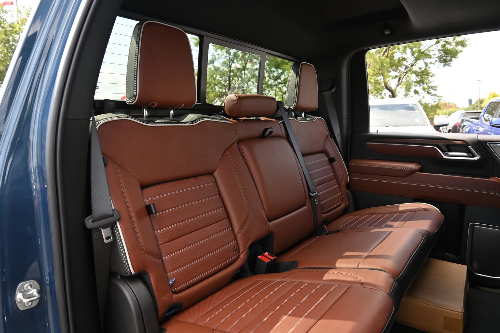 New 2026 GMC Sierra 3500 Denali Ultimate AWD/4WD image 23