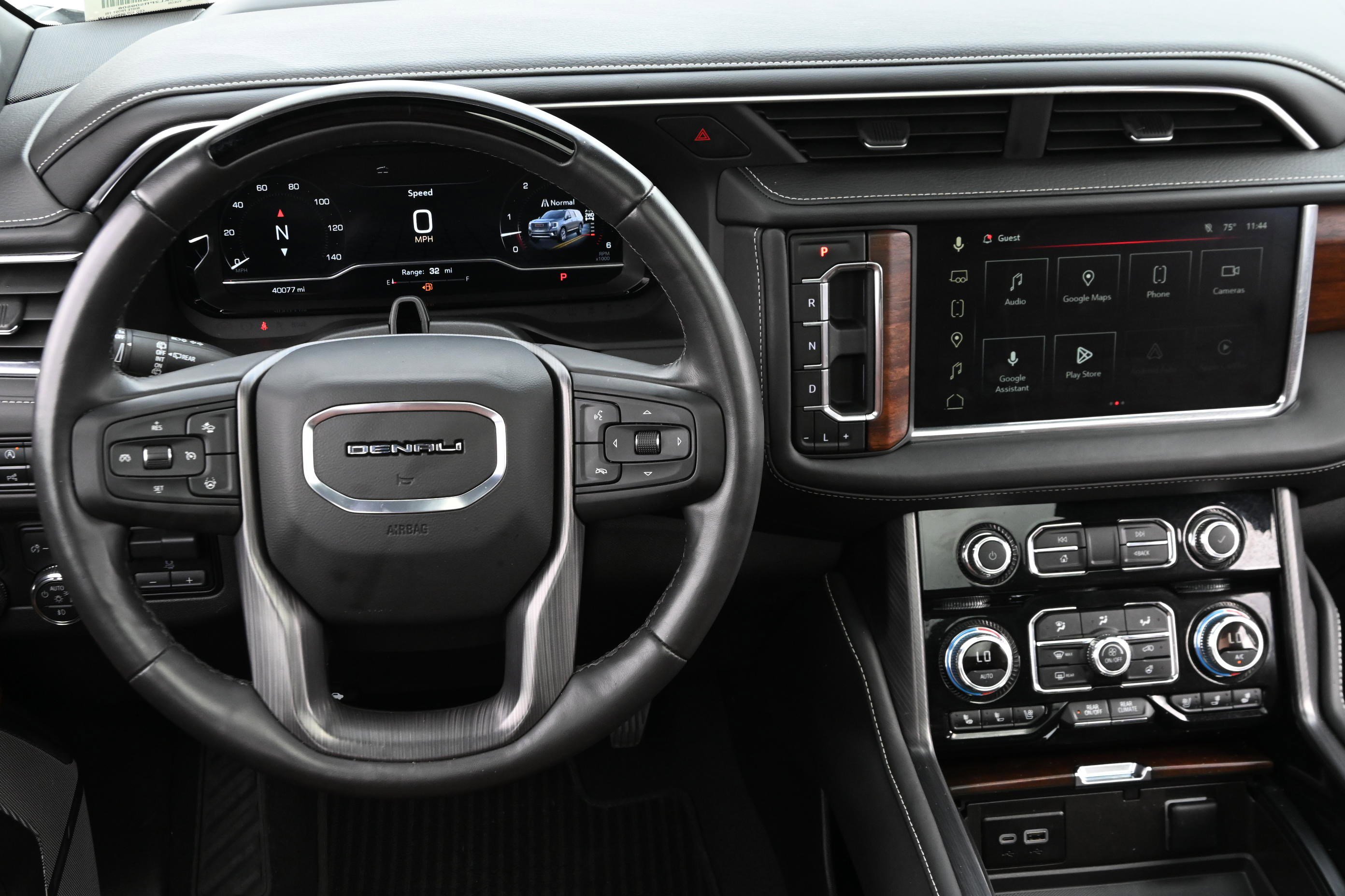 Used 2023 GMC Yukon Denali Ultimate AWD/4WD image 14