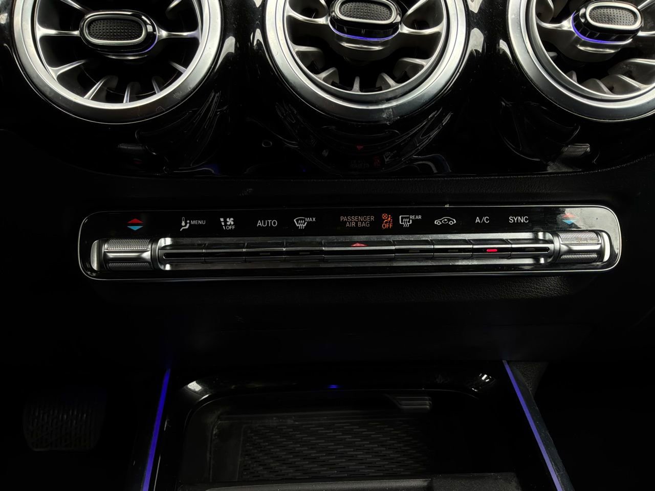 Used 2025 Mercedes-Benz GLA 250 image 30