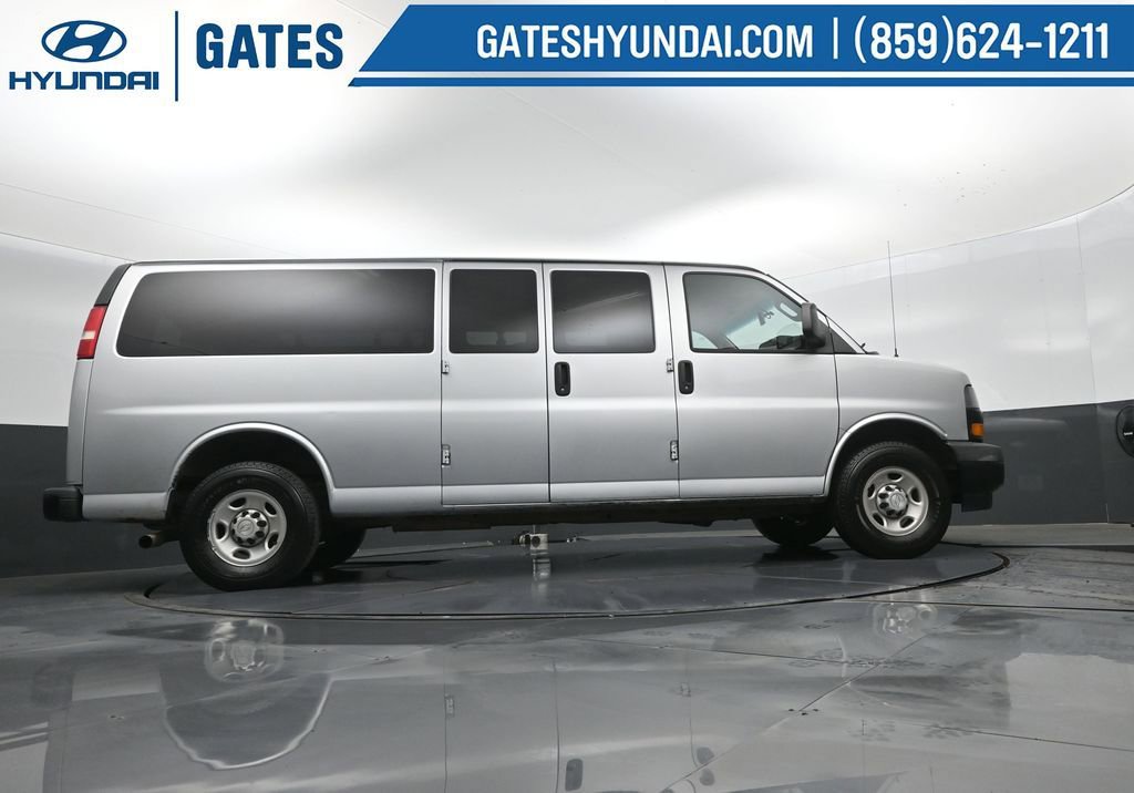 Used 2019 Chevrolet Express 3500 LS image 28