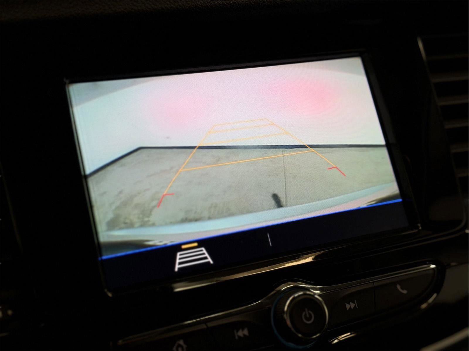 Used 2022 Buick Encore Preferred w/ Safety Package image 21