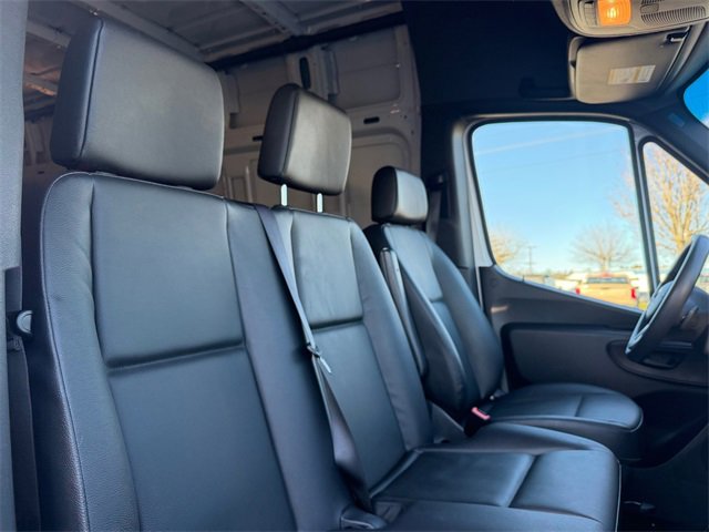 Used 2020 Mercedes-Benz Sprinter 2500 image 35