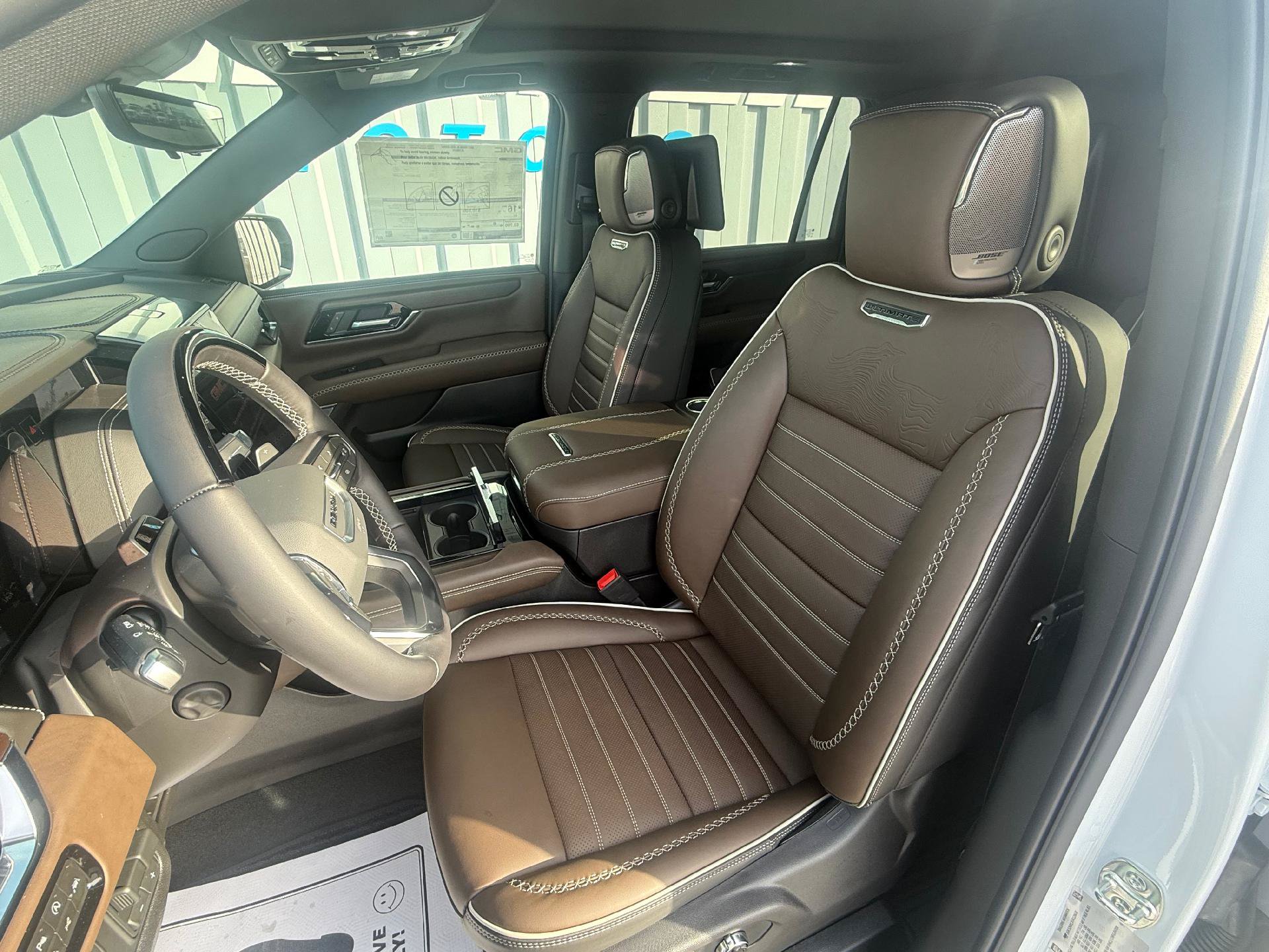 New 2027 GMC Yukon XL Denali Ultimate AWD/4WD image 12