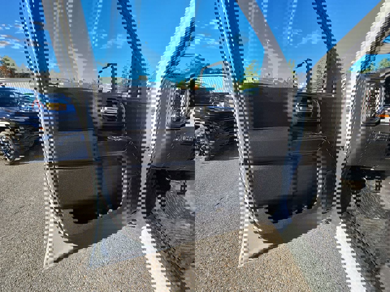 New 2025 GMC Sierra 3500 Pro w/ Convenience Package image 59