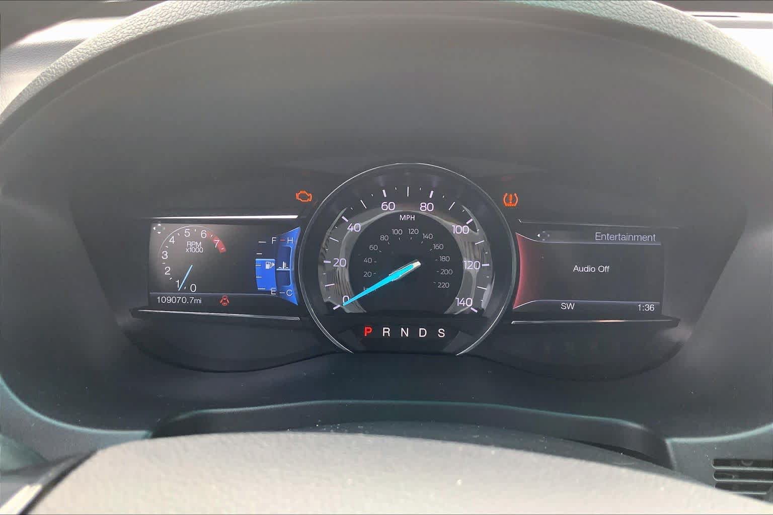 Used 2016 Ford Explorer XLT w/ Equipment Group 202A AWD/4WD image 26