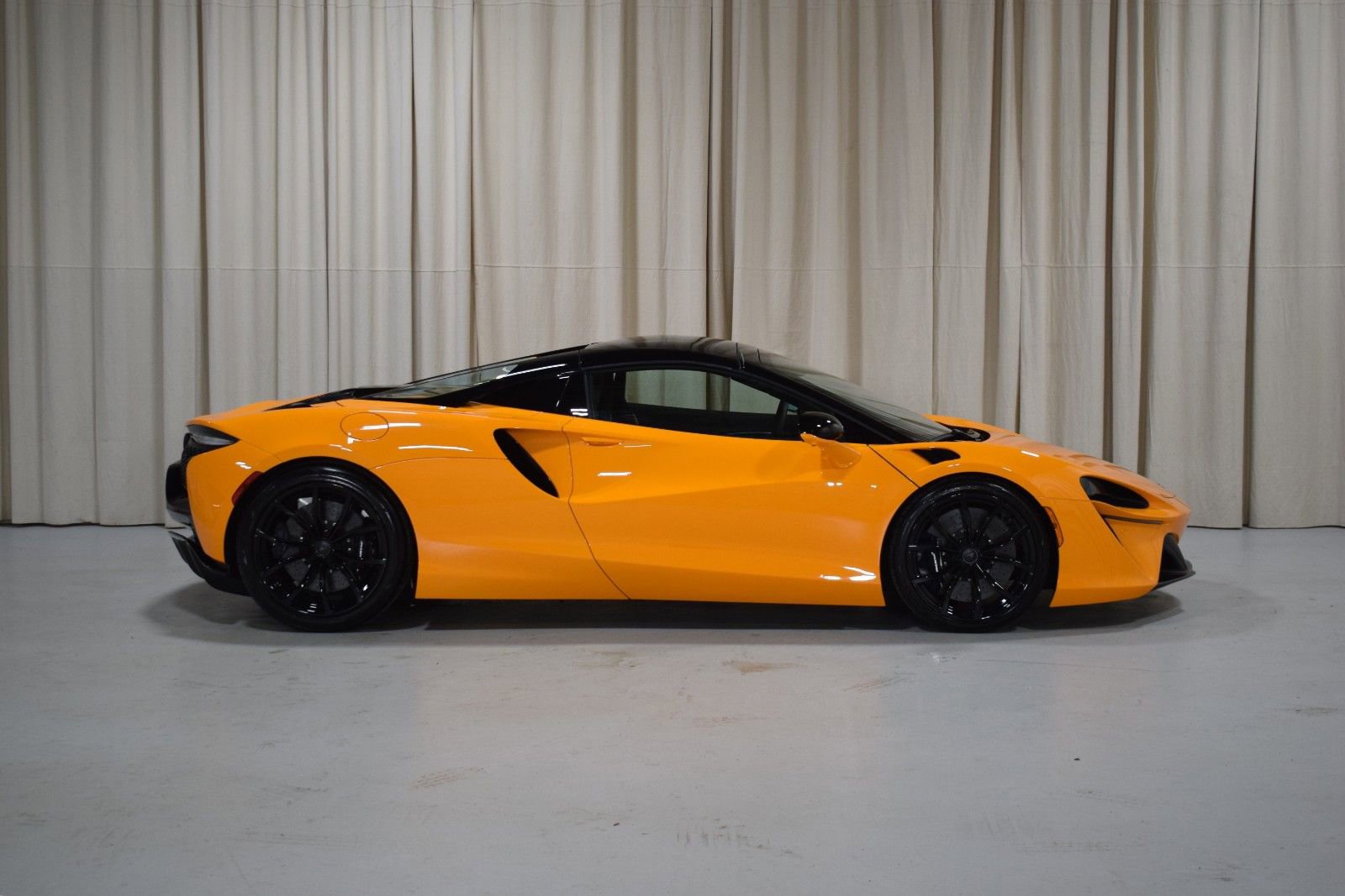 New 2026 McLaren Artura Spider RWD image 14