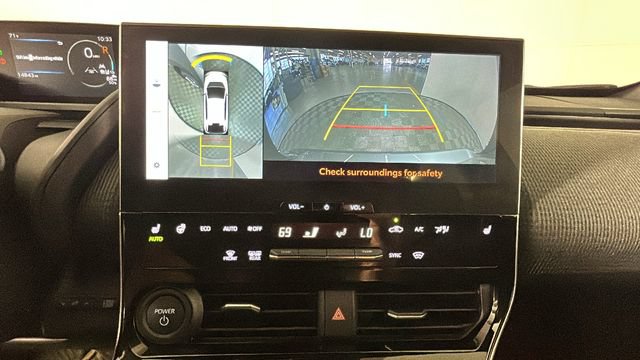 Used 2023 Subaru Solterra AWD image 25