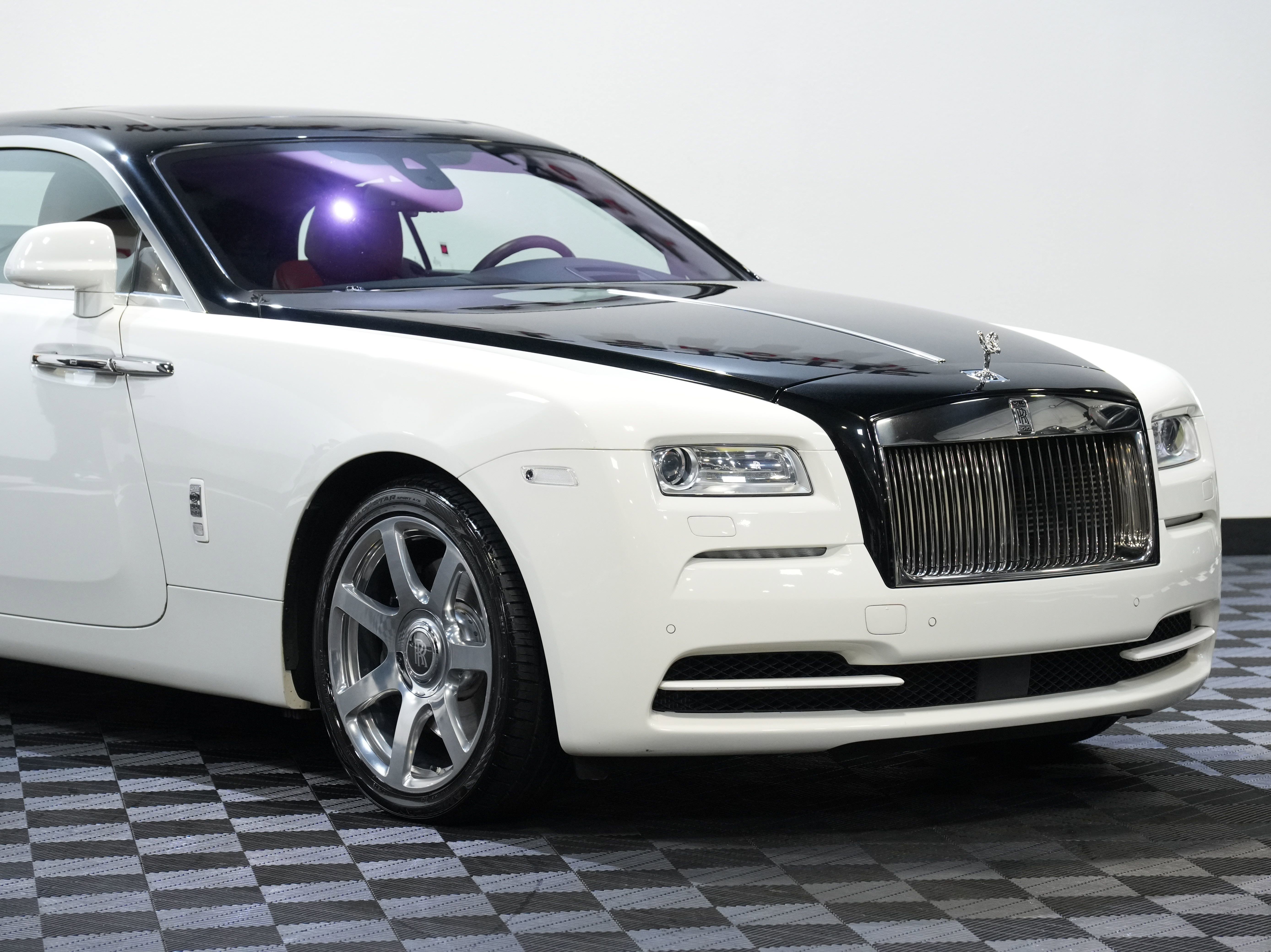 Used 2014 Rolls-Royce Wraith RWD image 9