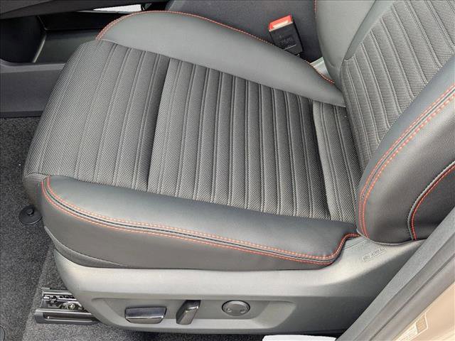 New 2026 Nissan Rogue SV image 4